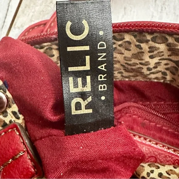 Relic Cherry Red Y2K Faux Leather Hobo Quilted Pocket Silver Accent Shoulder Bag - Picture 14 of 15